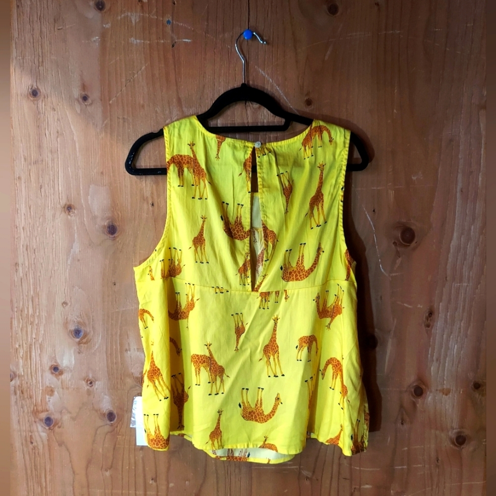 Modcloth Befitted For Beaming Yellow Giraffe Patterned Cotton Sleeveless Top - Picture 2 of 10